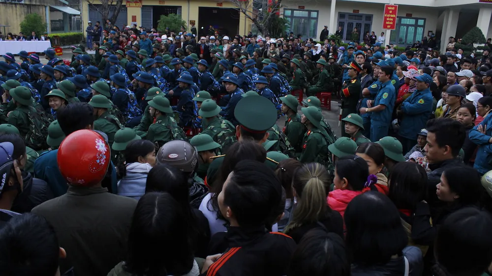 Hơn 1.000 trai xứ Quảng trình độ CĐ, ĐH nhập ngũ ảnh 2 Hơn 1.000 trai xứ Quảng trình độ CĐ, ĐH nhập ngũ ảnh 2