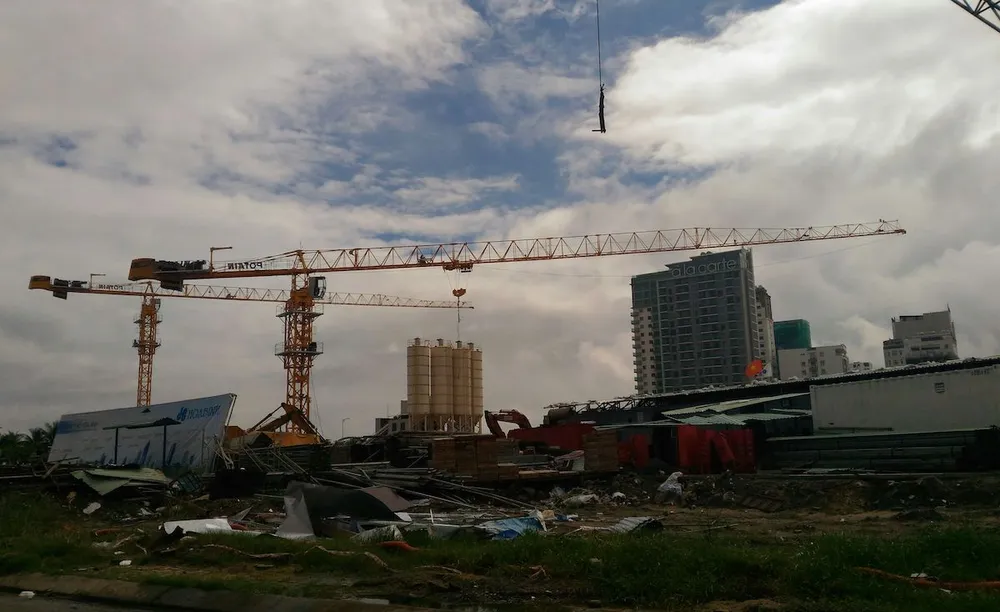 Cấm chủ đầu tư tự ý chuyển quyền sử dụng đất trái luật ảnh 1