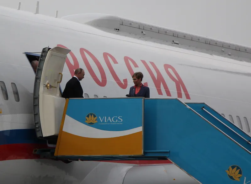 Hình ảnh Tổng thống Nga Putin tại sân bay Đà Nẵng ảnh 2