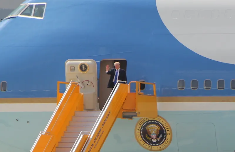Ngắm chuyên cơ của Tổng thống Donald Trump ở Đà Nẵng ảnh 4