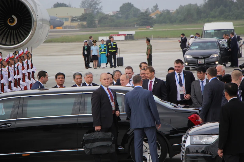 Những mật vụ Nga tháp tùng ông Putin tới Đà Nẵng ảnh 16