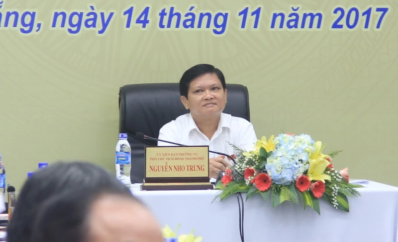 Xe lãnh đạo Đà Nẵng cũng run sợ trước hung thần xe ben ảnh 2