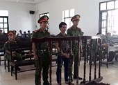 Giết bạn vì nghi ngờ có tình ý với vợ mình ảnh 3 Dùng dao đâm nữ giáo viên rồi tự sát vì ghen tuông