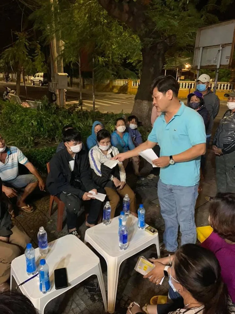 Chiếc cặp mới chưa kịp trao cho con trai ảnh 3 Chiếc cặp mới chưa kịp trao cho con trai ảnh 3