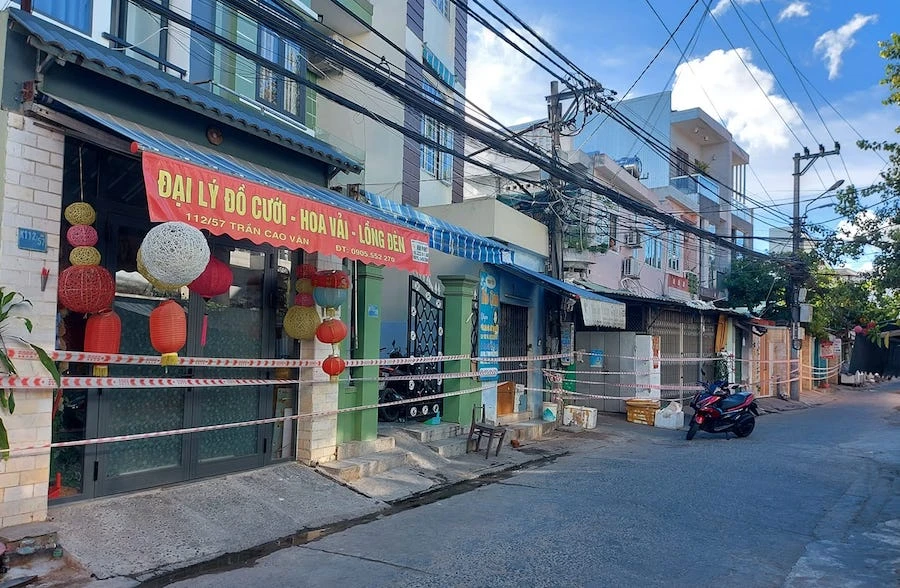 Đà Nẵng báo động các ca nhiễm tại kiệt, hẻm vì người dân 'tám chuyện' ảnh 1