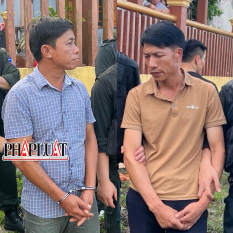 Hai đối tượng Toản và Thụ thời điểm bị bắt quả tang (Ảnh: CAQB)