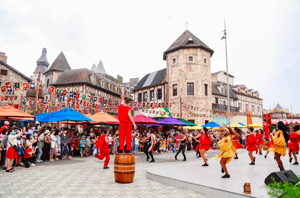 Kinh tế của TP Đà Nẵng trong 6 tháng đầu năm 2022 đang phục hồi mạnh mẽ và lấy lại đà tăng trưởng. Ảnh: BN.