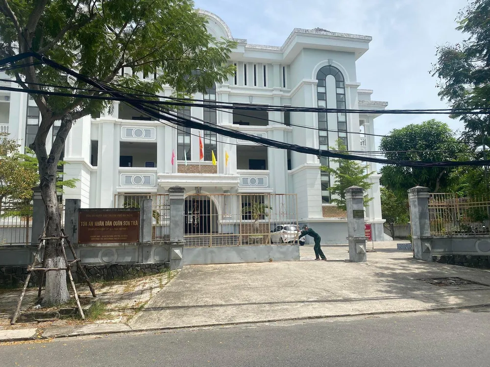 Trụ sở TAND quận Sơn Trà nơi thẩm phán Tài công tác. Ảnh: HH. Trụ sở TAND quận Sơn Trà nơi thẩm phán Tài công tác. Ảnh: HH.