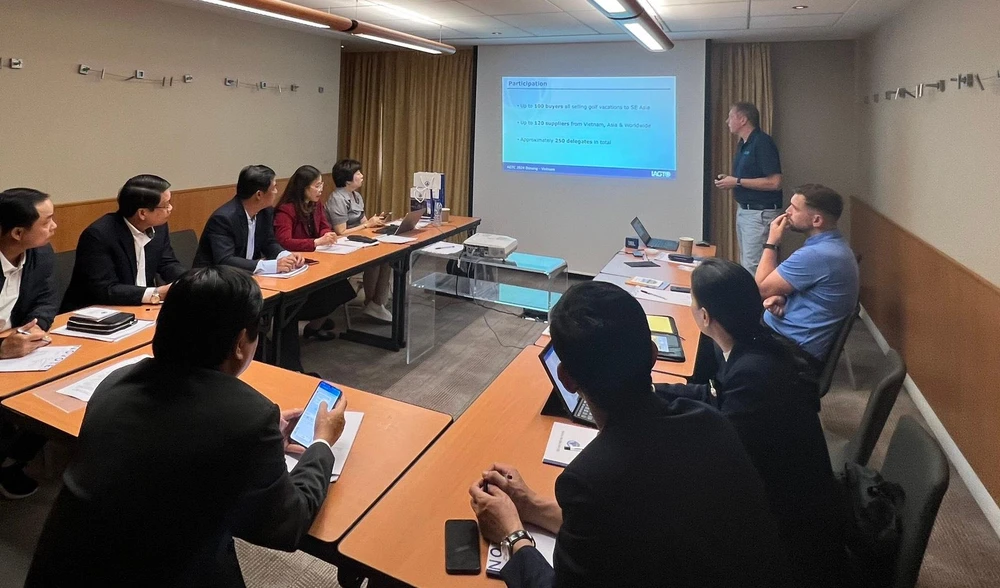 Lãnh đạo TP Đà Nẵng làm việc và xúc tiến đầu tư tại Vương Quốc Anh. Ảnh: N.V.TIẾN. Lãnh đạo TP Đà Nẵng làm việc và xúc tiến đầu tư tại Vương Quốc Anh. Ảnh: N.V.TIẾN.