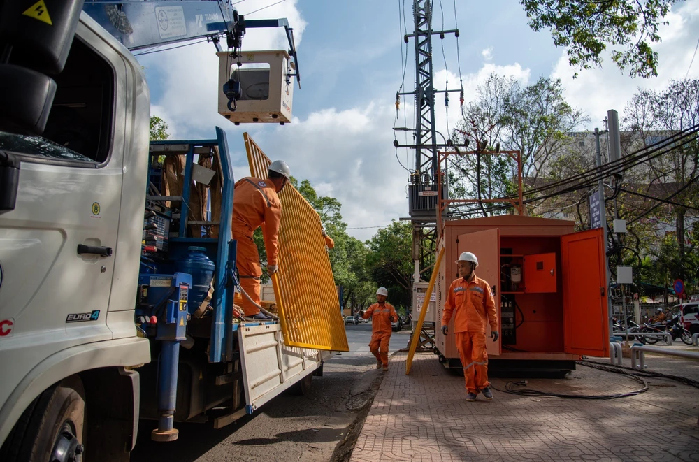 EVNCPC khẩn trương triển khai công tác cung cấp điện đảm bảo cho kỳ thi. Ảnh: NT.