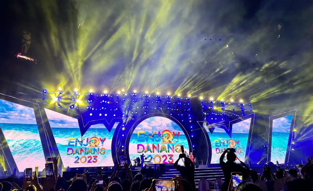 Khai mạc Lễ hội Tận hưởng mùa hè Đà Nẵng. Ảnh: Hoài An. Khai mạc Lễ hội Tận hưởng mùa hè Đà Nẵng. Ảnh: Hoài An.
