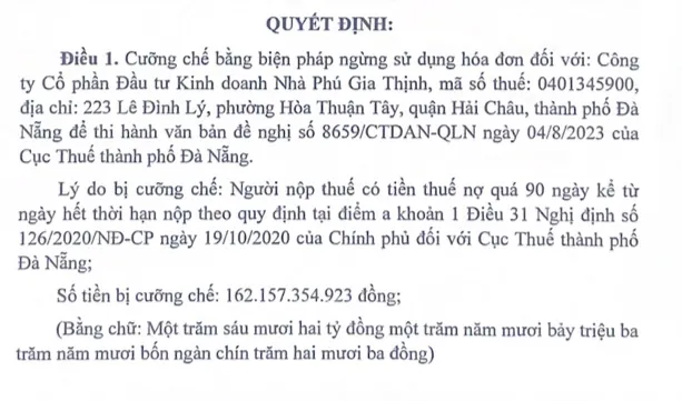 Quyết định của cưỡng chế thuế Công ty Phú Gia Thịnh. Ảnh: LP. Quyết định của cưỡng chế thuế Công ty Phú Gia Thịnh. Ảnh: LP.