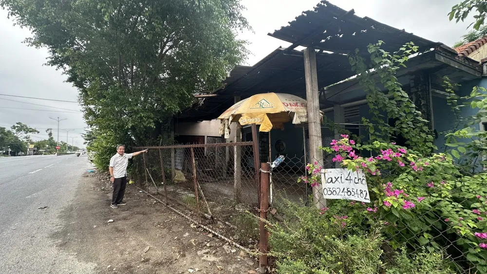 Ông Huỳnh Hữu Thăng bức xúc vì nguyện vọng của gia đình chưa được giải quyết thoả đáng theo quy định pháp luật. Ảnh: LP.