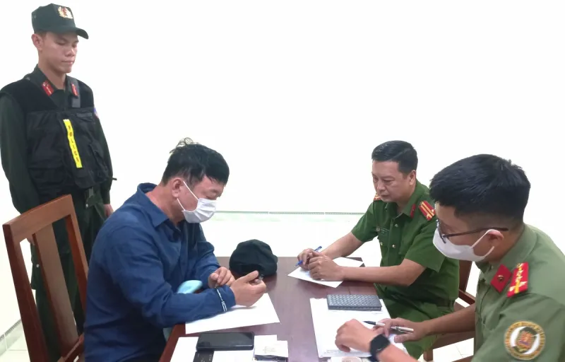 Jinhong Kil bị bắt giữ tại Đà Nẵng. Ảnh: CA Bi-truy-na.PNG
