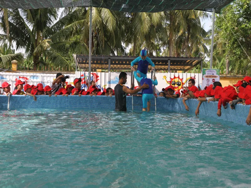 Tặng hồ bơi đầu tiên cho hành trình chống đuối nước quốc gia ảnh 6