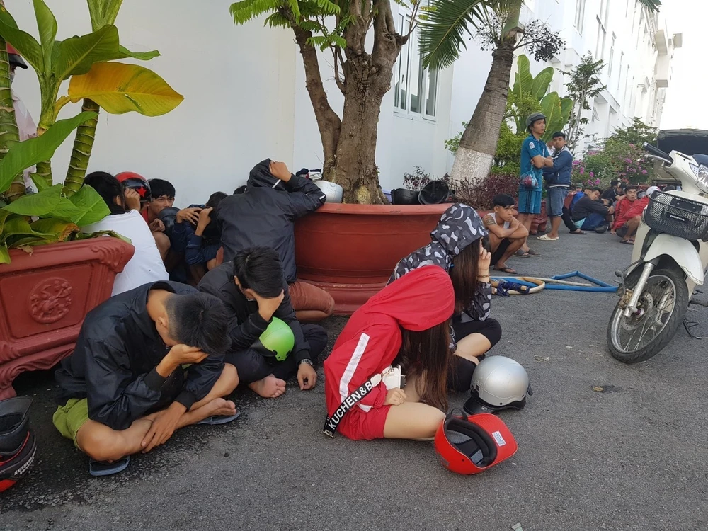 Cần Thơ chặn vụ đua xe của gần cả trăm thanh niên ảnh 1