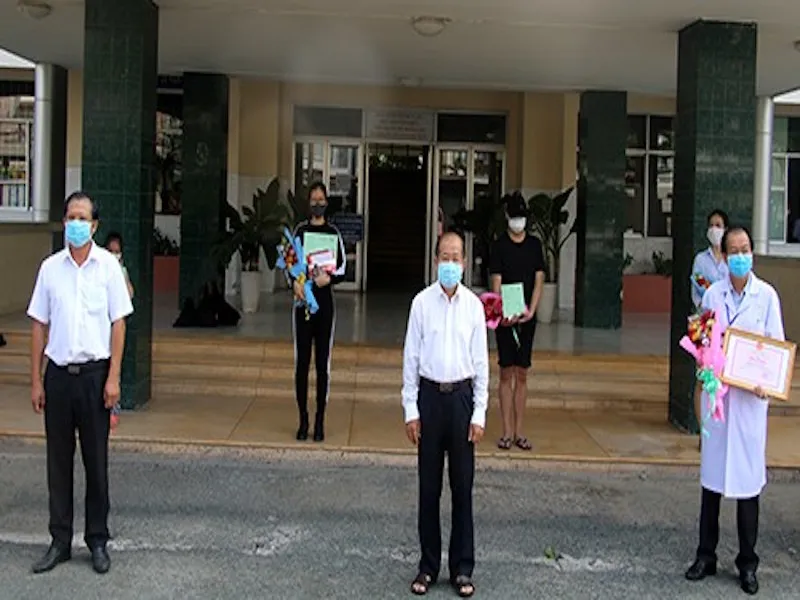 covid-dong-thap--giay-xuat-vien