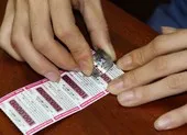 Cần Thơ: Xem xét, xử lý trách nhiệm GĐ Bệnh viện Thốt Nốt ảnh 2 Xưng công an lừa đảo hàng chục nhà xe