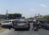 Cắn tay công an xã, bị phạt 9 tháng tù ảnh 2 Công an xác minh ô tô 7 chỗ lấn đường 2 xe cấp cứu
