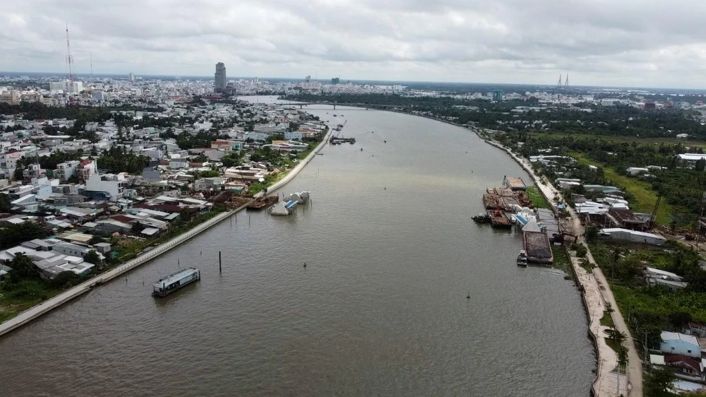 Cầu Trần Hoàng Na kết nối quận Ninh Kiều và Cái Răng. Ảnh: HD Cầu Trần Hoàng Na kết nối quận Ninh Kiều và Cái Răng. Ảnh: HD