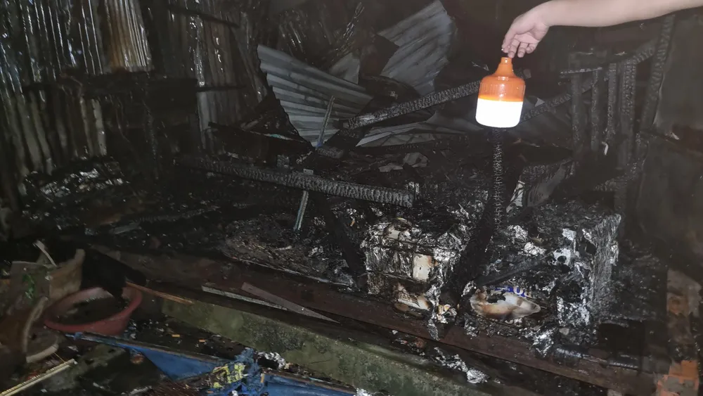 Nguyên nhân vụ cháy vẫn đang được điều tra làm rõ. Ảnh: LĐ Nguyên nhân vụ cháy vẫn đang được điều tra làm rõ. Ảnh: LĐ