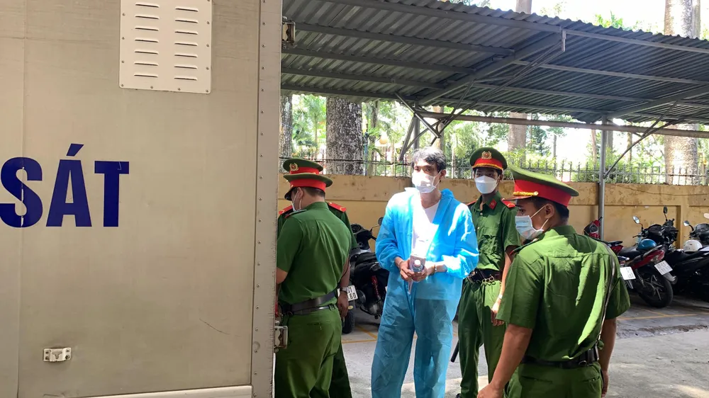 Bị cáo Bùi Quốc Việt. Ảnh: HD Bị cáo Bùi Quốc Việt. Ảnh: HD