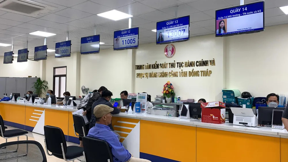 Trung tâm kiểm soát thủ tục hành chính và phục vụ hành chính công tỉnh Đồng Tháp. Ảnh: HD Trung tâm kiểm soát thủ tục hành chính và phục vụ hành chính công tỉnh Đồng Tháp. Ảnh: HD