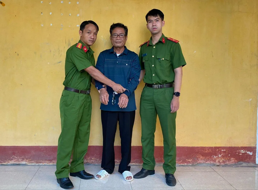 Nguyễn Văn Kềm bị bắt giữ sau 30 năm truy nã. Ảnh: CACC