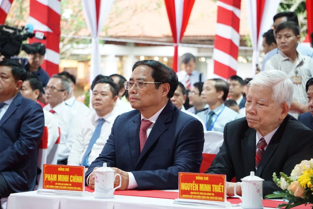 Phát hành tem võ văn kiệt