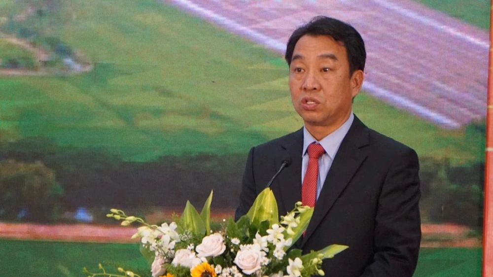 Ông Lữ Quang Ngời Chủ tịch UBND tỉnh Vĩnh Long