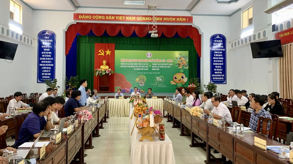 lễ hội quýt hồng