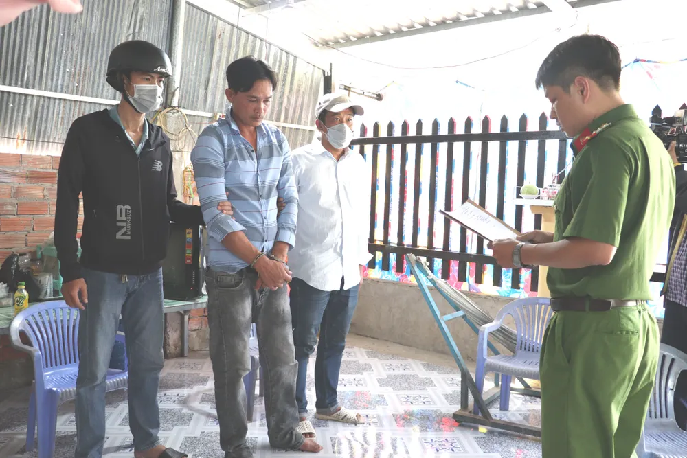 cướp tiệm vàng