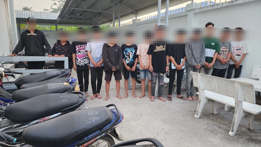 hỗn chiến long xuyên