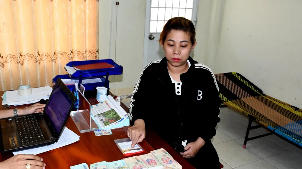 trộm vàng trộm vàng