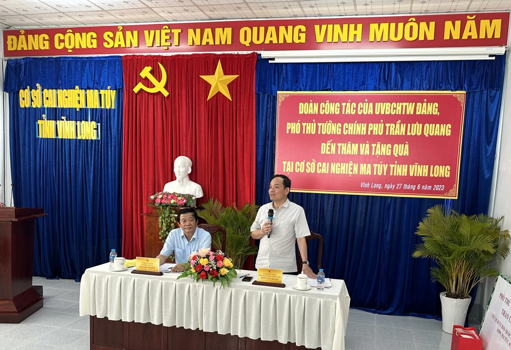 phó thủ tướng thăm cơ sở cai nghiện