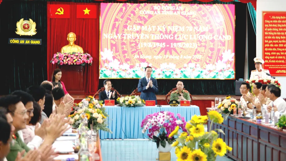 Chủ tịch nước Cộng hòa Xã hội Chủ nghĩa Việt Nam Võ Văn Thưởng làm việc tại Công an tỉnh An Giang