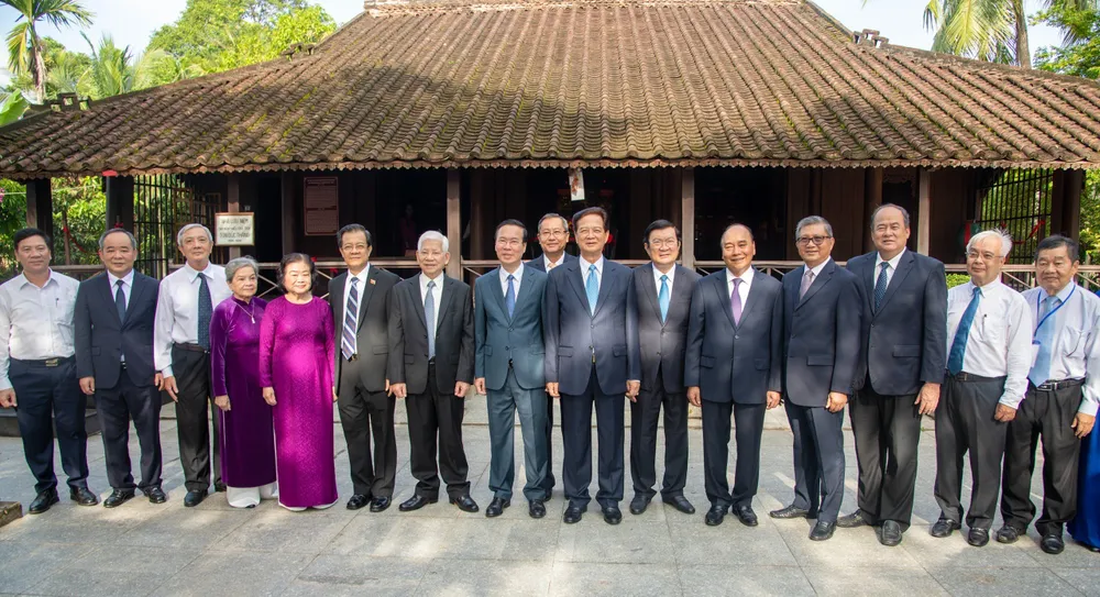 sinh nhật bác tôn