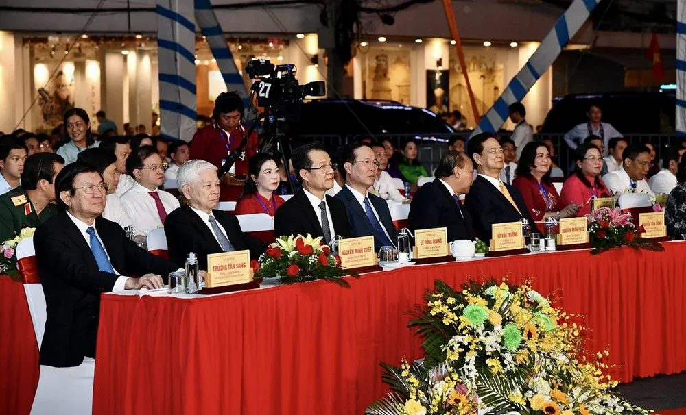 sinh nhật bác tôn