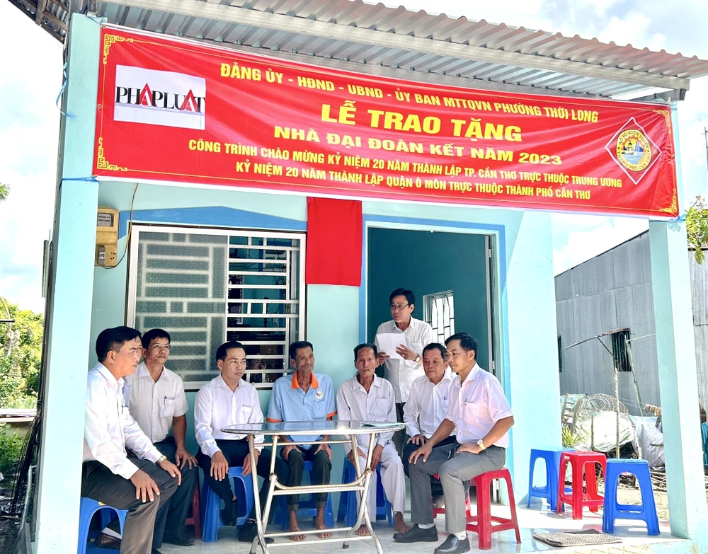 nhà đại đoàn kết