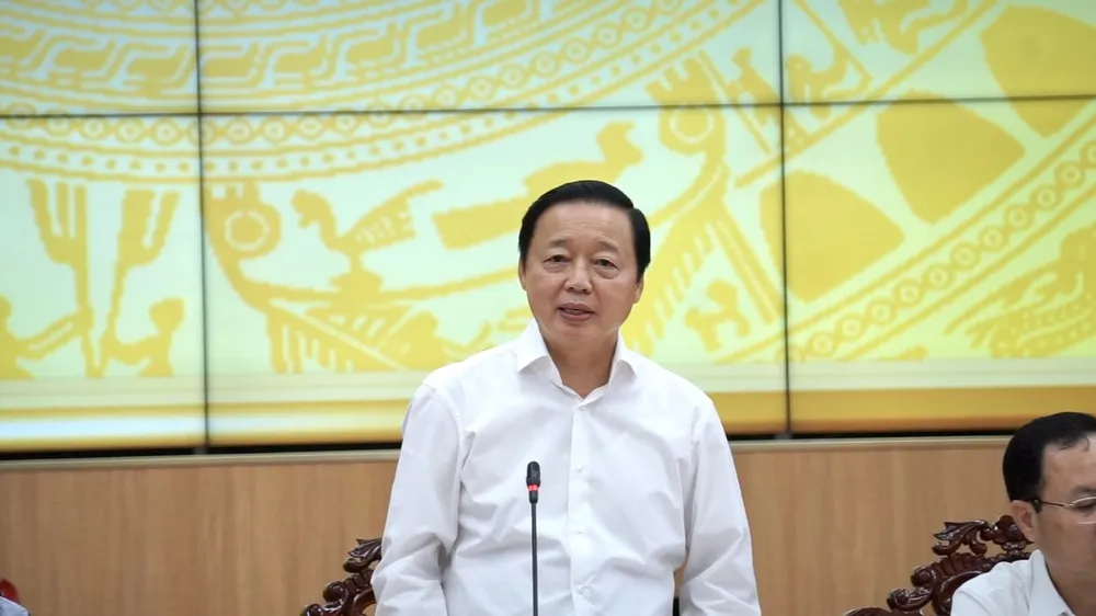 Phó Thủ tướng Chính phủ Trần Hồng Hà làm việc với các địa phương về triển khai các dự án giao thông trọng điểm vùng ĐBSCL. Ảnh: HD