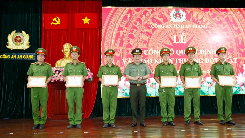 khen thưởng an giang khen thưởng an giang