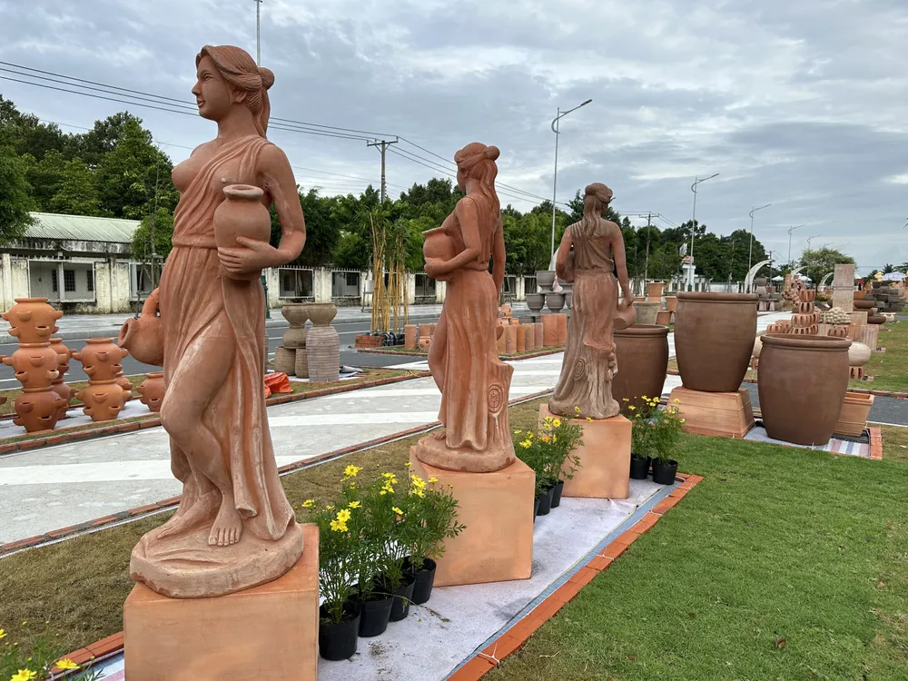 gốm đỏ vĩnh long