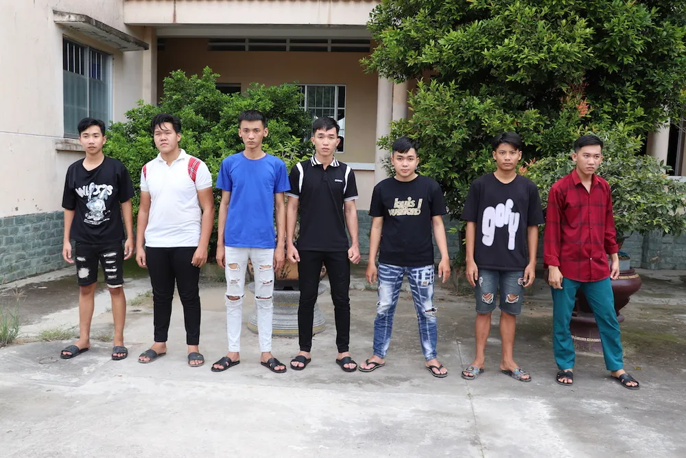 Nhóm thanh thiếu niên có độ tuổi từ 15 đến 20 truong-cong-an-xa-bi-chemG