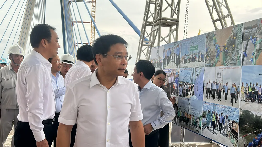 Bộ trưởng Bộ GTVT Nguyễn Văn Thắng Hop-long.jpeg