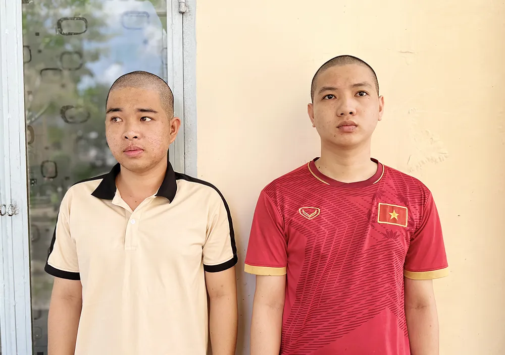 Các bị can Tú, Thái, Thi và Tiên đã thu thập thông tin hàng trăm sinh viên có nhu cầu làm bằng giả bang-gia.jpg