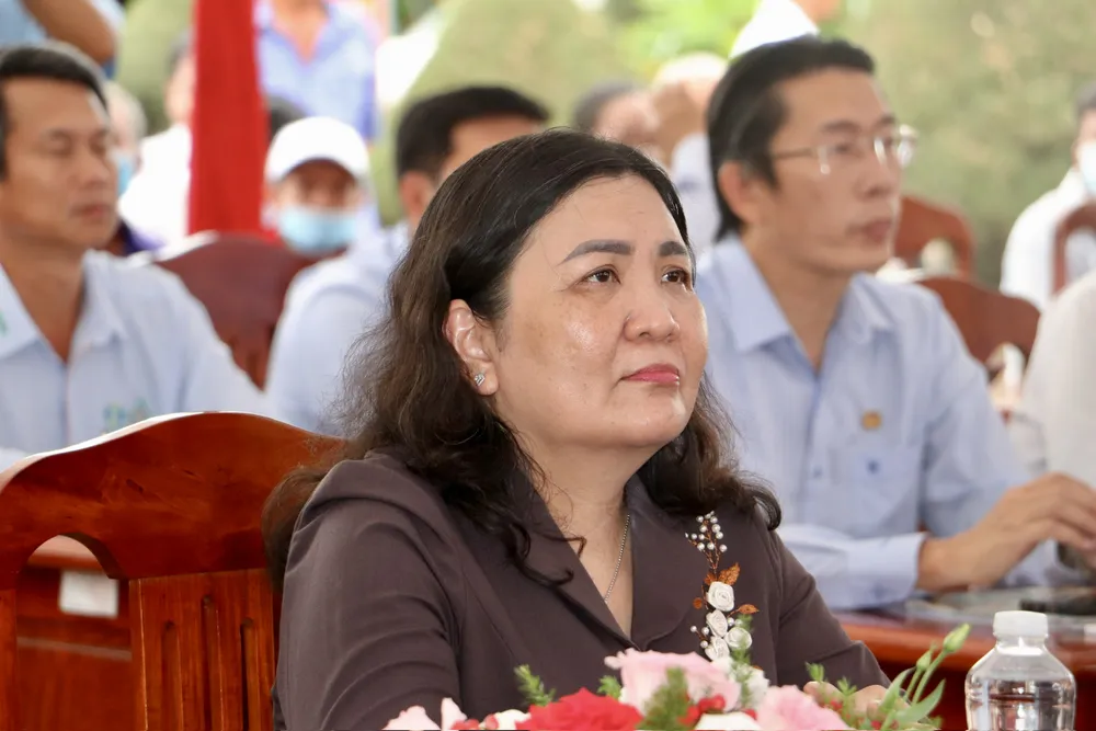 Bà Hồ Thị Hoàng Yến Phó Bí thư Thường trực, phụ trách Tỉnh uỷ, Chủ tịch HĐND tỉnh Bến Tre ngu-dan-ben-tre-7.jpg
