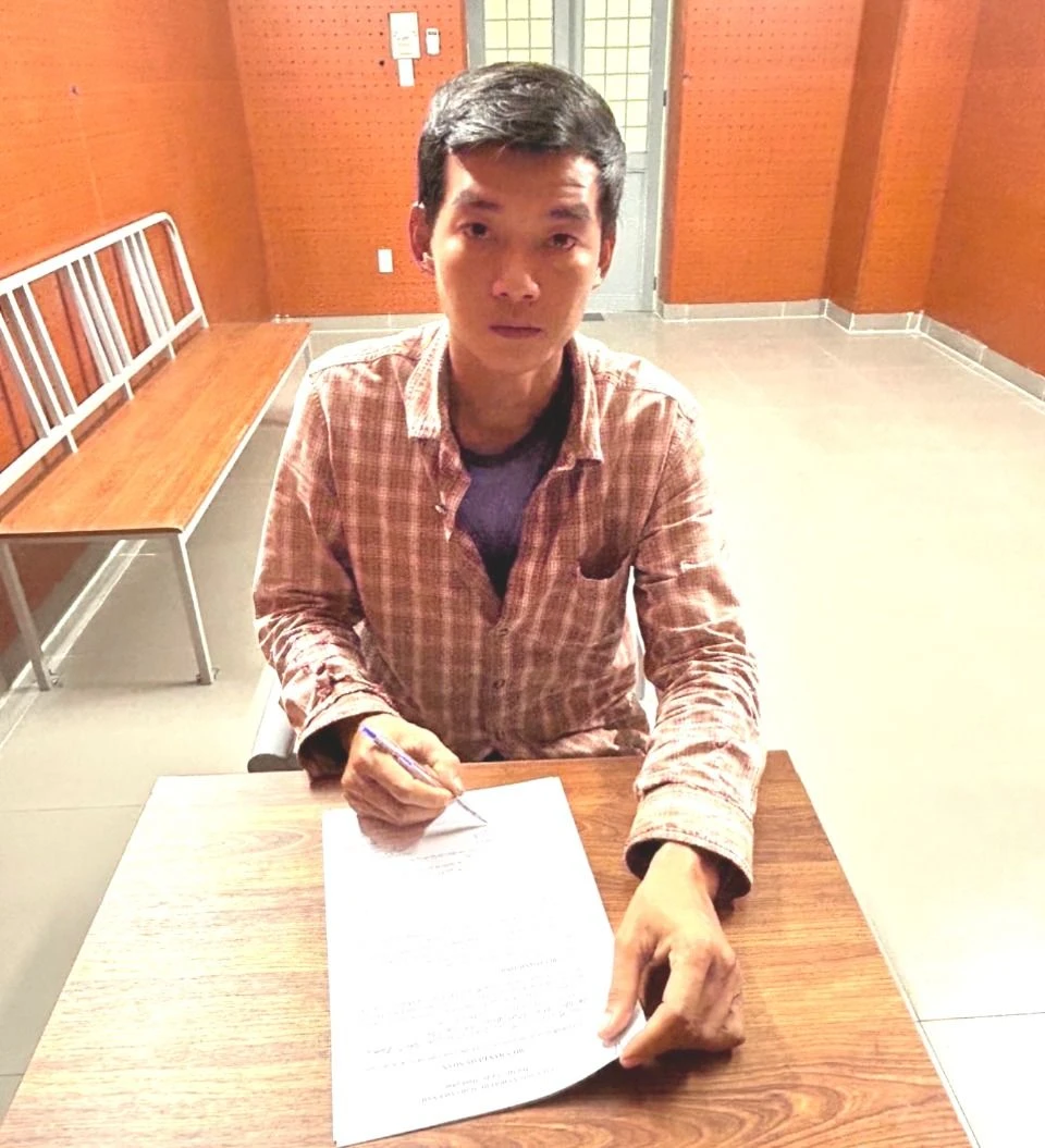 nam nhân viên một công ty ở Cần Thơ đã thu tiền rồi chiếm đoạt tiền hàng trị giá gần 1 tỉ đồng