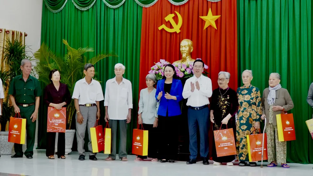 chủ tịch nước võ văn thưởng