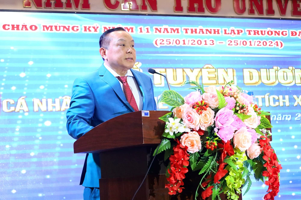 TS-LS. Nguyễn Tiến Dũng - Chủ tịch Hội đồng trường chia sẻ những thành tựu và quyết tâm đưa Trường Đại học Nam Cần Thơ thành một trung tâm đào tạo nguồn nhân lực chất lượng cao chu-tich-dai-hoc-nam-can-tho.jpg