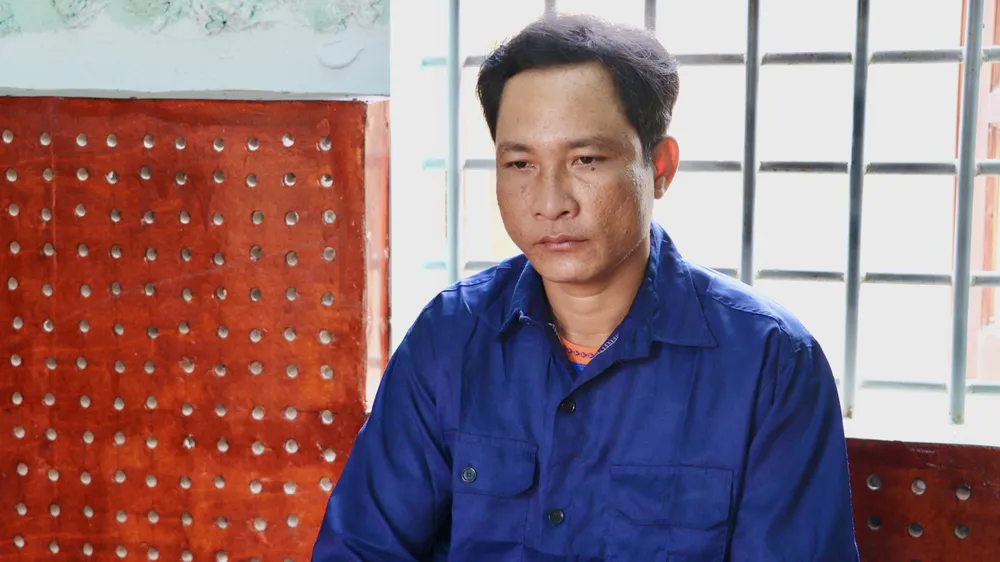 Vĩnh Long: Công an khởi tố người đàn ông xúc phạm Quốc Kỳ